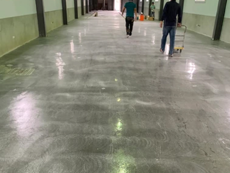 Y292ZXIuODI2NTEyNzg4